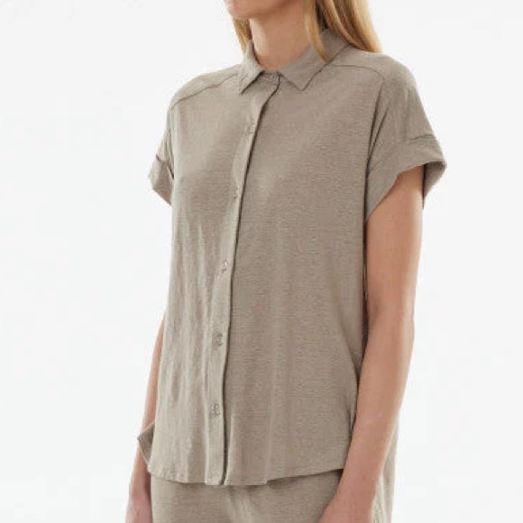 Majestic Filatures Stretch Linen Roll Sleeve Tee - Picture 2 of 6